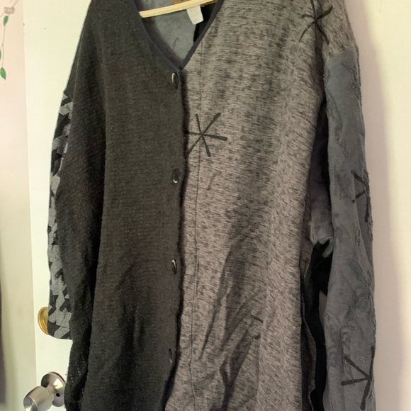 MUTI PATTERNED SWEATER !! - Picture 2 of 7